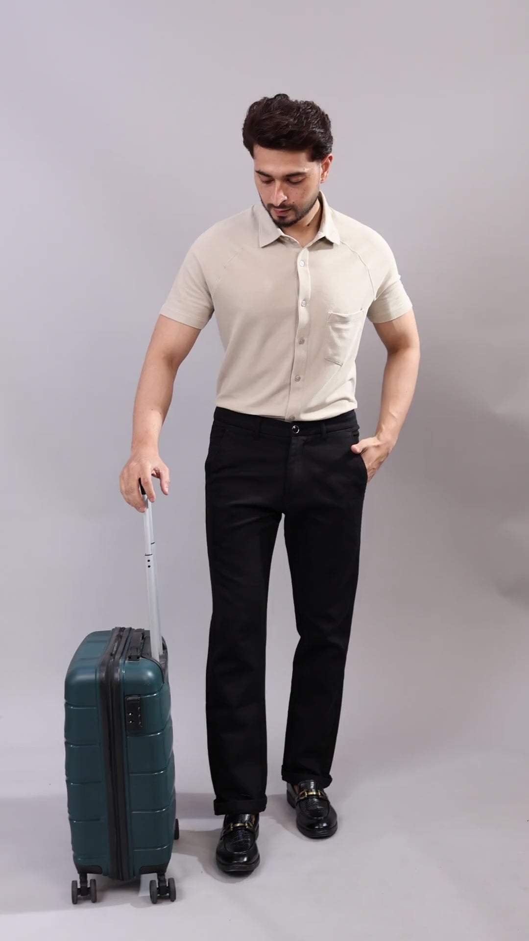 Half Sleeve Shirt - Oyster fit and movement